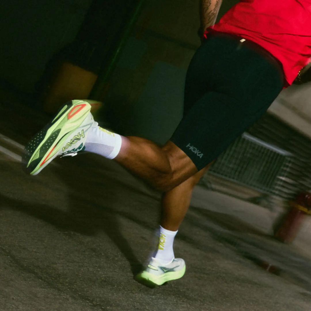 Hoka One Men's Mach 7 Running Shoes